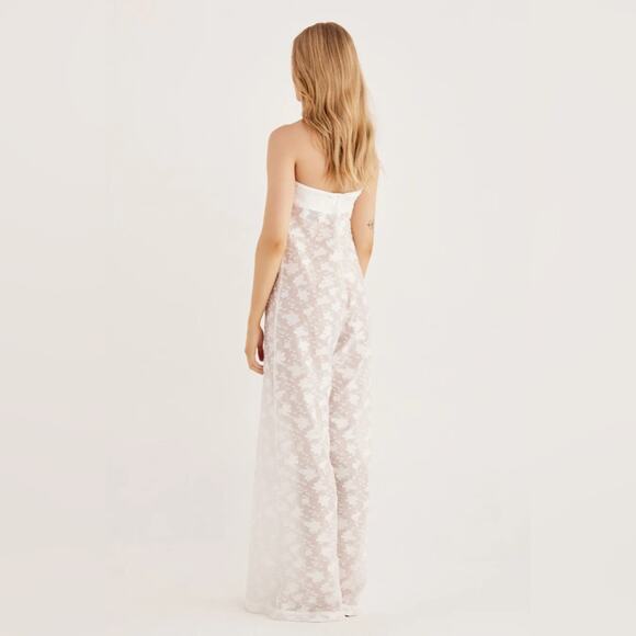 Rumer the label Billie Jumpsuit sold out style runway white floral wide leg NWT - Picture 4 of 9